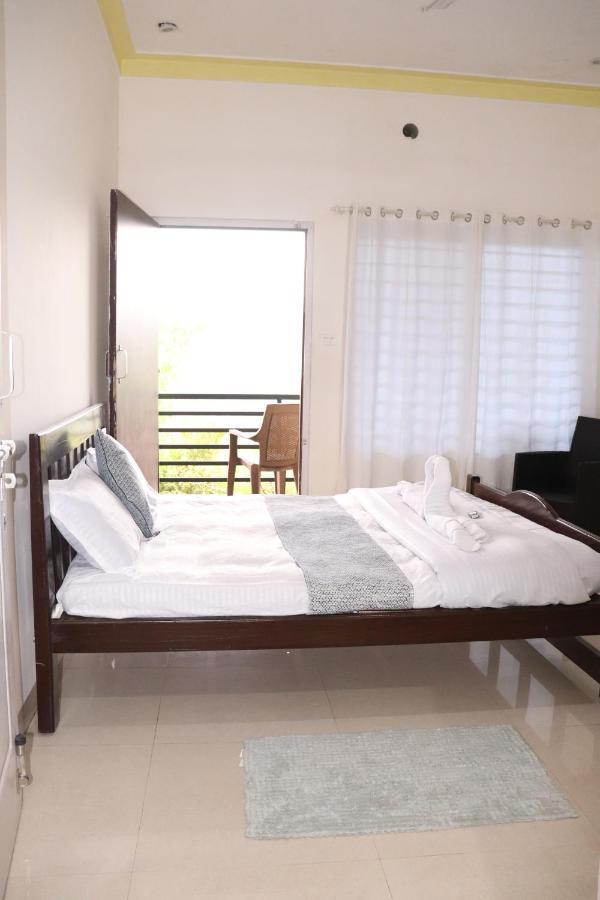 Coorg Nature Breeze Home Stay Madikeri Ngoại thất bức ảnh